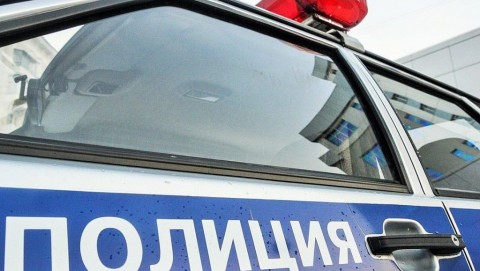 В Курумканском районе полицейские задержали подозреваемого в краже из автомобиля